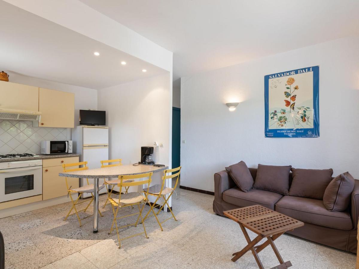 Appartement Flat In A Beautiful Building With Pool à Mèze Extérieur photo