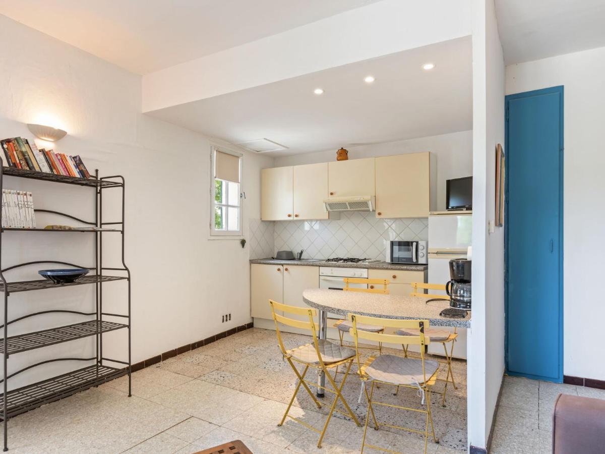 Appartement Flat In A Beautiful Building With Pool à Mèze Extérieur photo